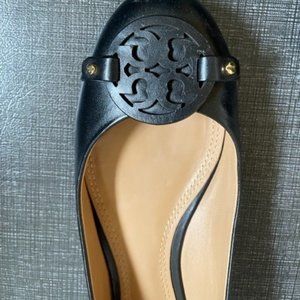 Tory Burch Leather Flat Size 9